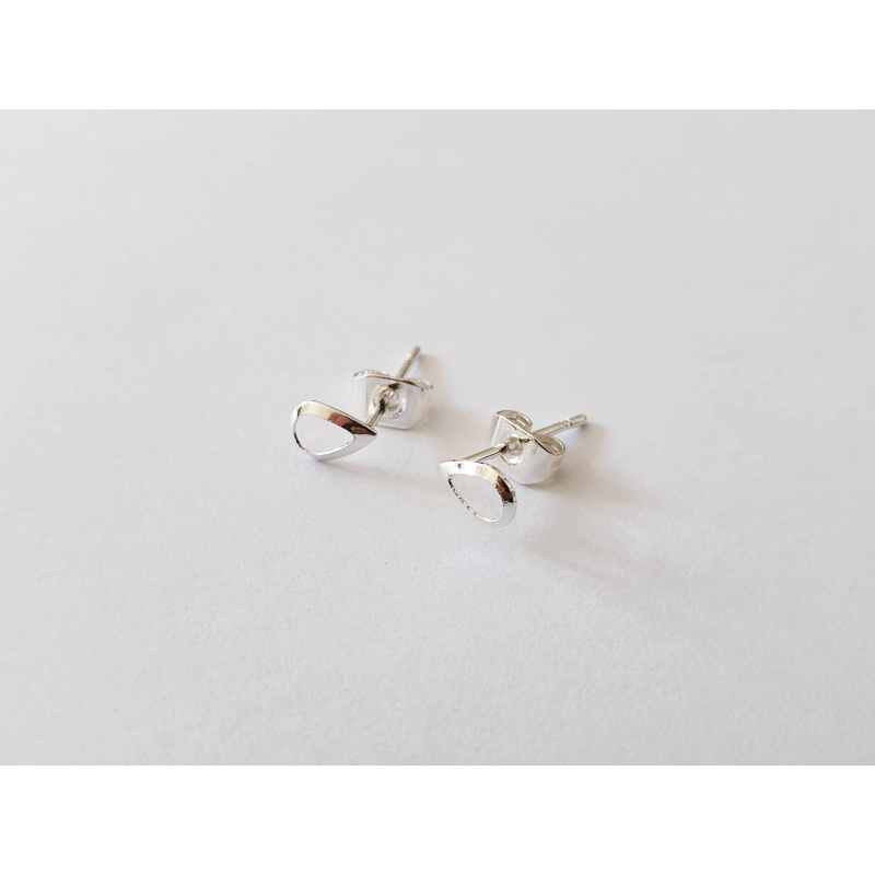 Mini puces argent Mini puces argent