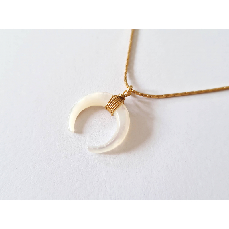 Collier Moon blanc or Collier Moon blanc or